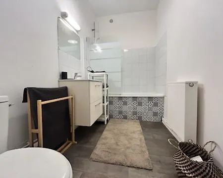 Maison A 50m Du Metro Lilla