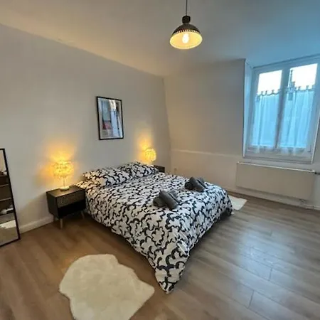 Maison A 50m Du Metro Appartamento